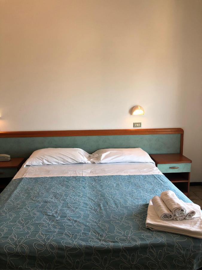 Hotel Del Falco تّشيرفييا المظهر الخارجي الصورة