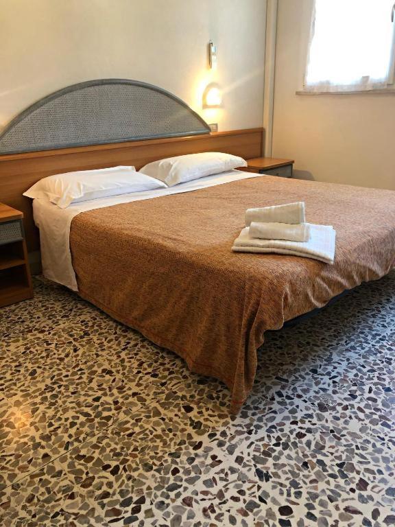 Hotel Del Falco تّشيرفييا المظهر الخارجي الصورة